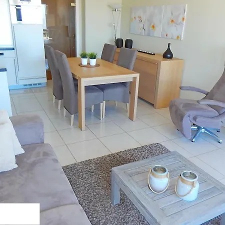 Residentie Estelle 米德尔克尔克